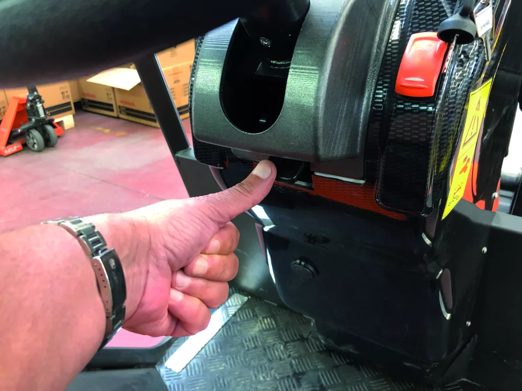 Regolazione volante Castloaders serie 800