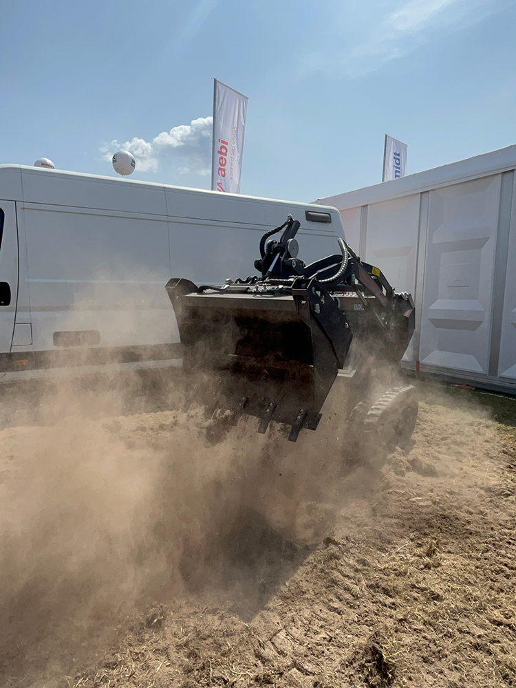 WorkyQuad WX15 RC con benna Demopark 2023